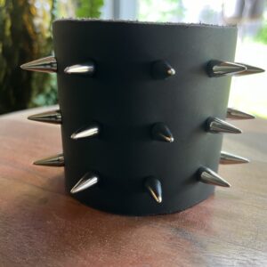 Leather cuff - long spikes
